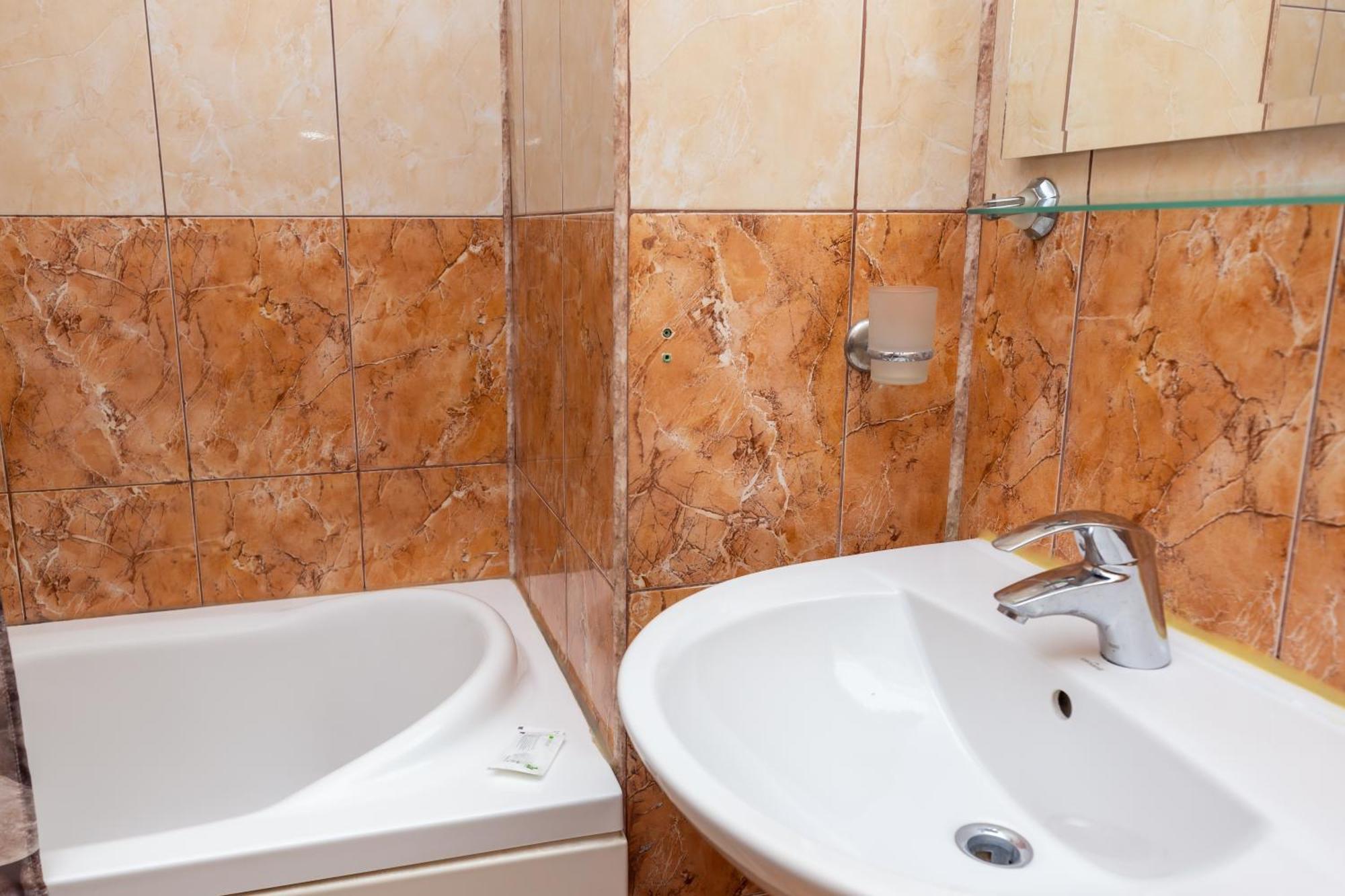 Hotel Sir Colentina Bucureşti Ngoại thất bức ảnh